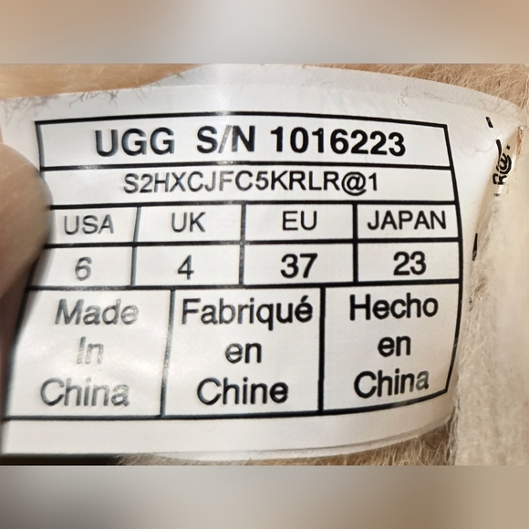 UGG Cozy Tan Shearling-Lined Women's Boots - Picture 11 of 12